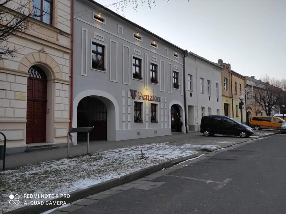 V Penzion Spisska Bela Exterior photo